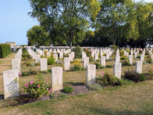 Bény-sur-Mer Canadian War Cemetery
